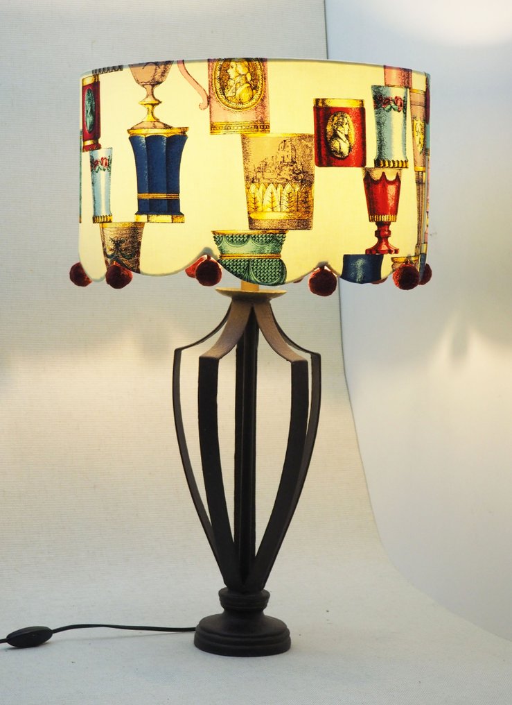 Iron vintage table lamp/shadow Fornasetti "Bicchieri di boemia" fabric. - Lamp - Textiles #1.1