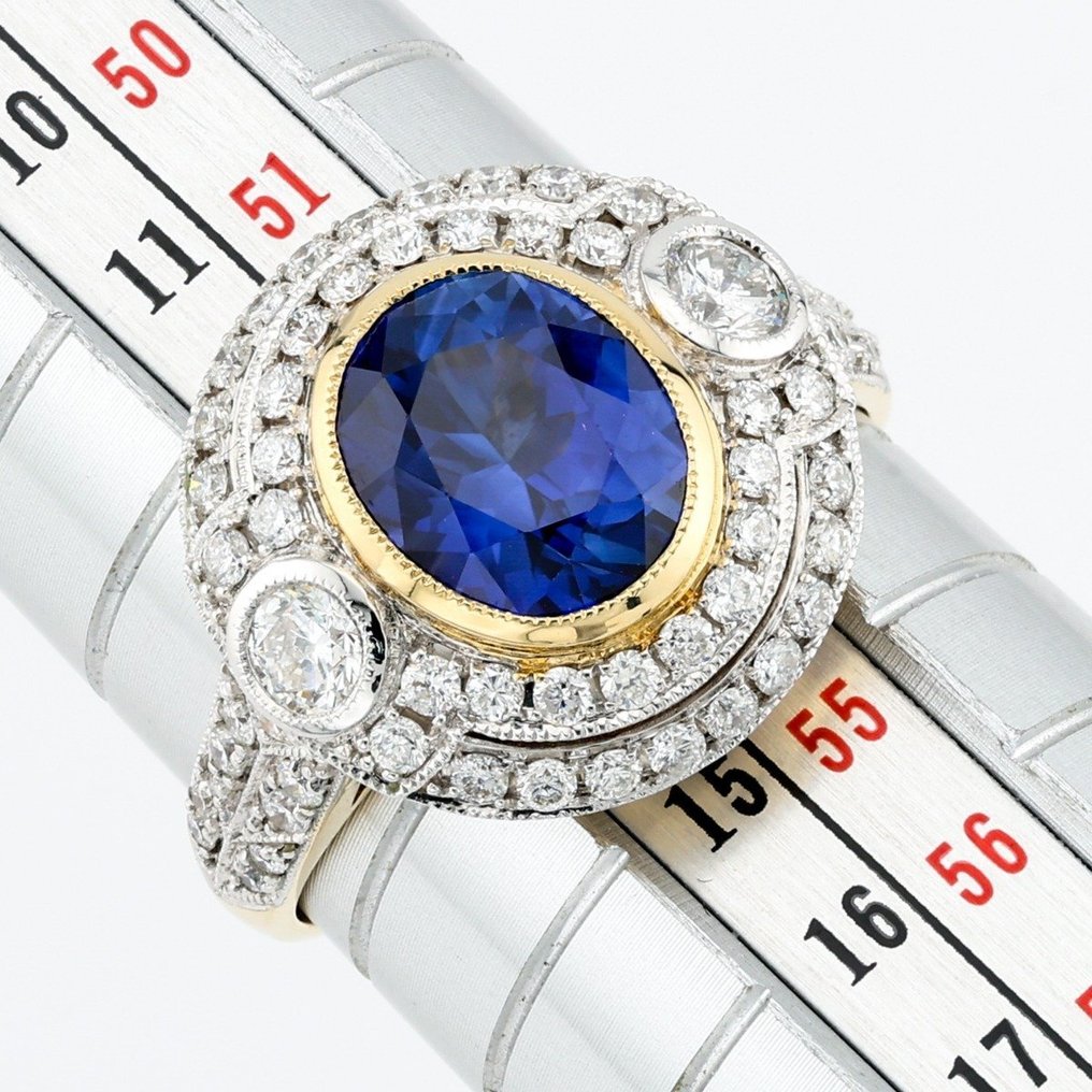 [GRS Certified] - (Blue Sapphire) 2.34 Cts - (Diamond) 0.75 Cts (60) Pcs - 18 K Bicolor - Anel #2.1