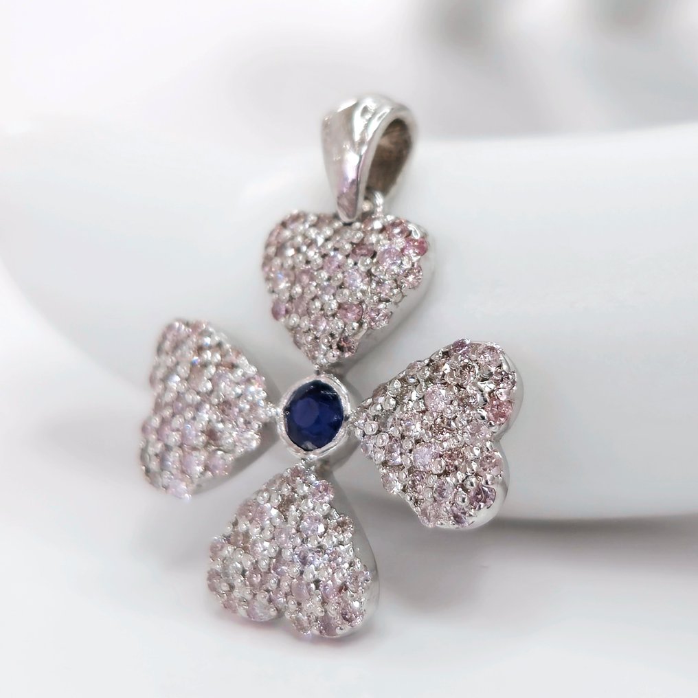 0.12 ct Blue Sapphire & 0.60 ct N.Fancy Pink Diamond Pendant - 2.63 gr - Hanger - 14 karaat Witgoud Saffier  #1.2