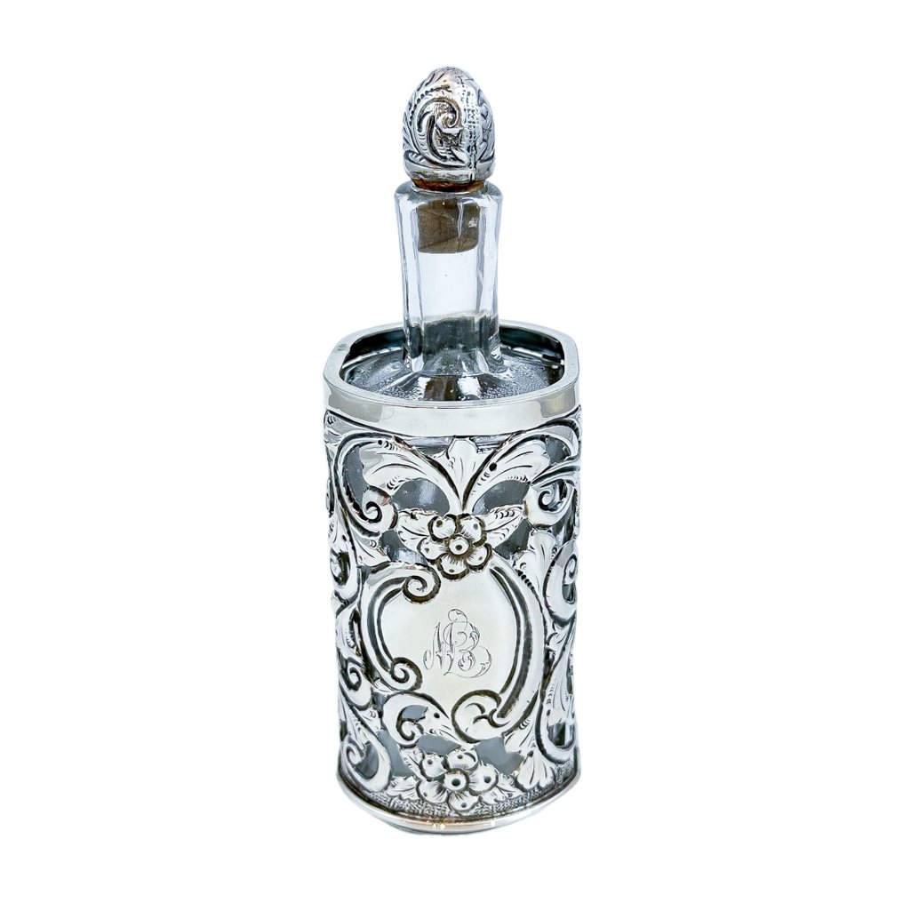 Arthur Willmore Pennington (1897) - Large Victorian glass perfume scent bottle in Art Nouveau sterling silver pierced sleeve with - Bouteille de parfum (2) - Argent 925 #2.1