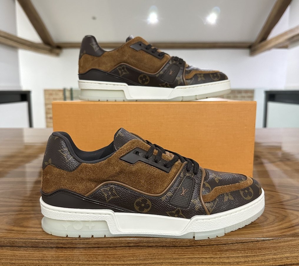 Used lv shoes hotsell