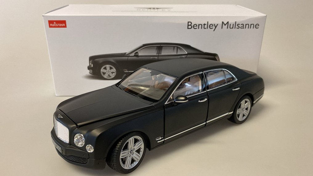 Rastar 1:18 - Model sedan - Bentley Mulsanne - Diecast model with 6 openings #4.3