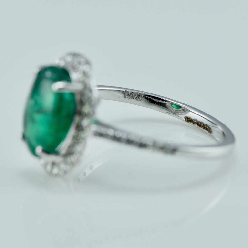 Ring Witgoud -  2.74ct. tw. Smaragd - Diamant - Smaragdgroene verlovingsring #2.1