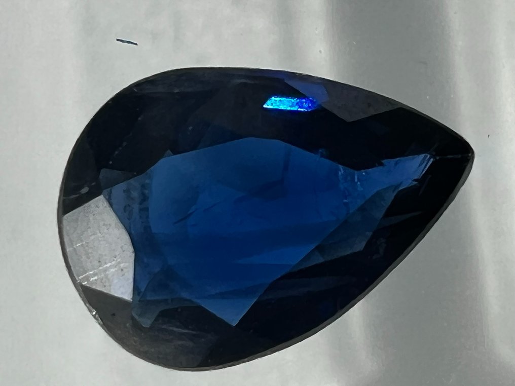 Albastru Safir  - 0.50 ct - ALGT (Laboratorul pentru testarea pietrelor prețioase din Anvers) - Albastru adânc/închis #2.1