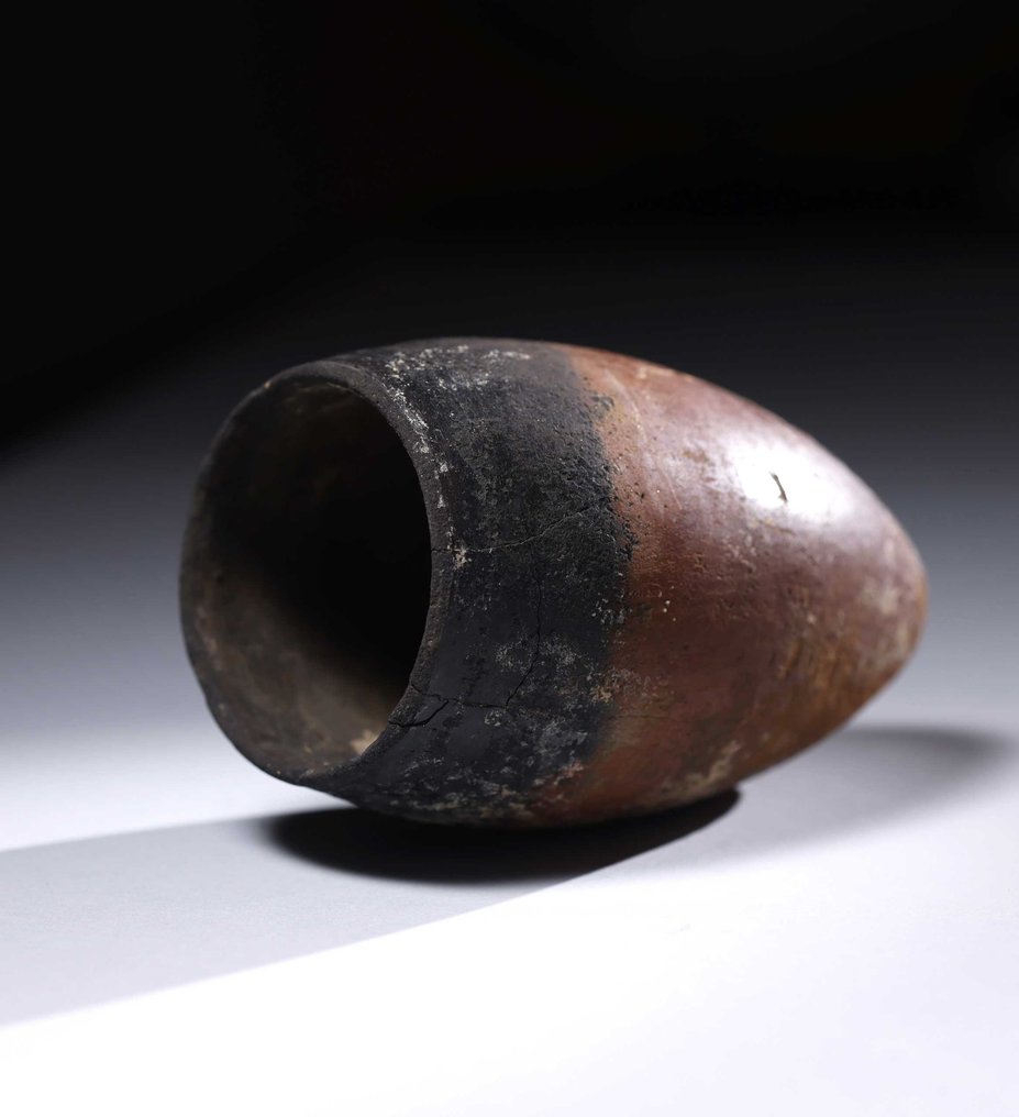 古埃及 黑顶陶器。带报告。 - 15 cm #1.2