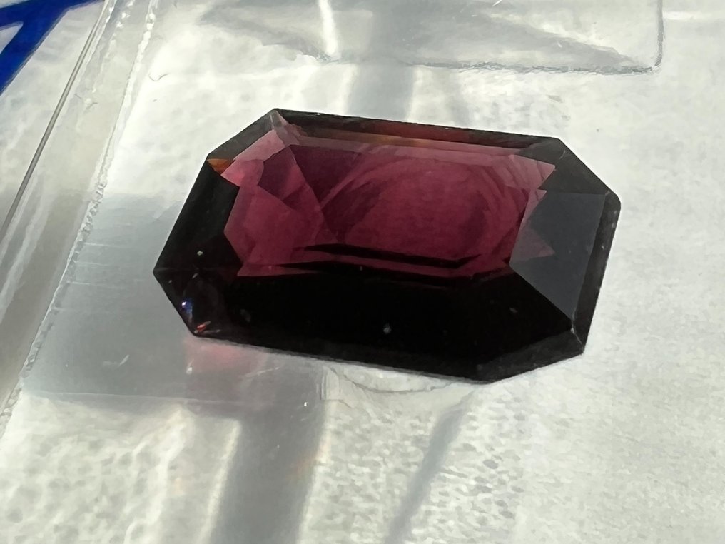 紅色, 紫色 尖晶石  - 1.82 ct - Antwerp Laboratory for Gemstone Testing (ALGT) - 深紅紫色 #2.2