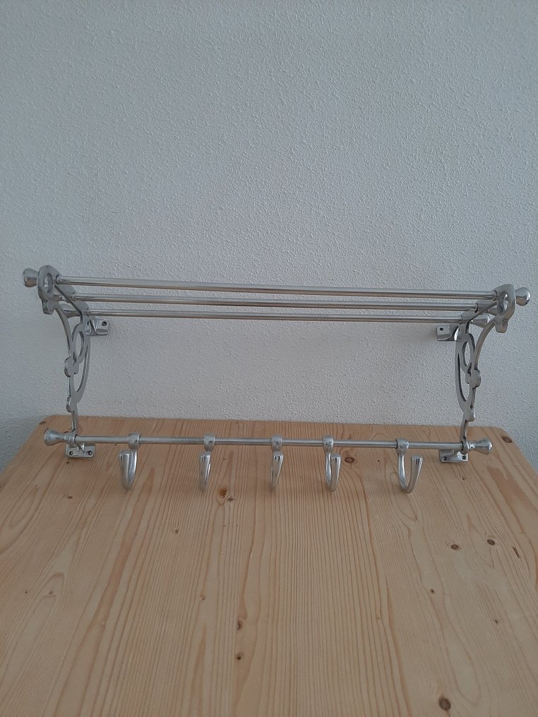 衣帽架 - 金属，铝，镀铬钢 #1.0