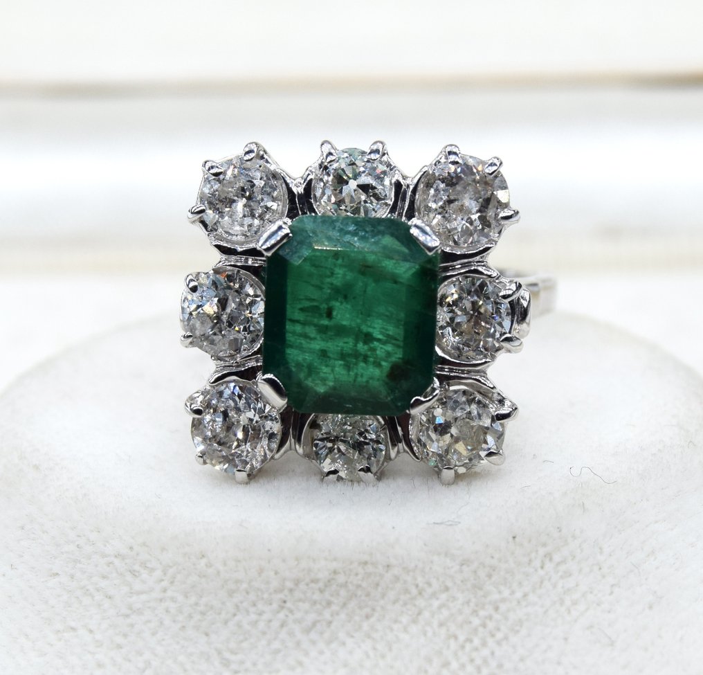 Ring White gold Emerald #1.1