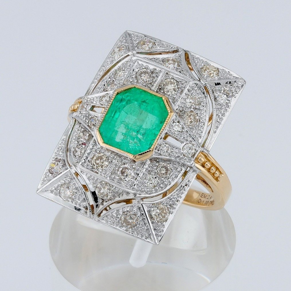 [IGI Certified] - (Emerald) 2.41 Cts - (Diamond) 1.03 Cts (28) Pcs - 14 carati Bicolore - Anello #1.2