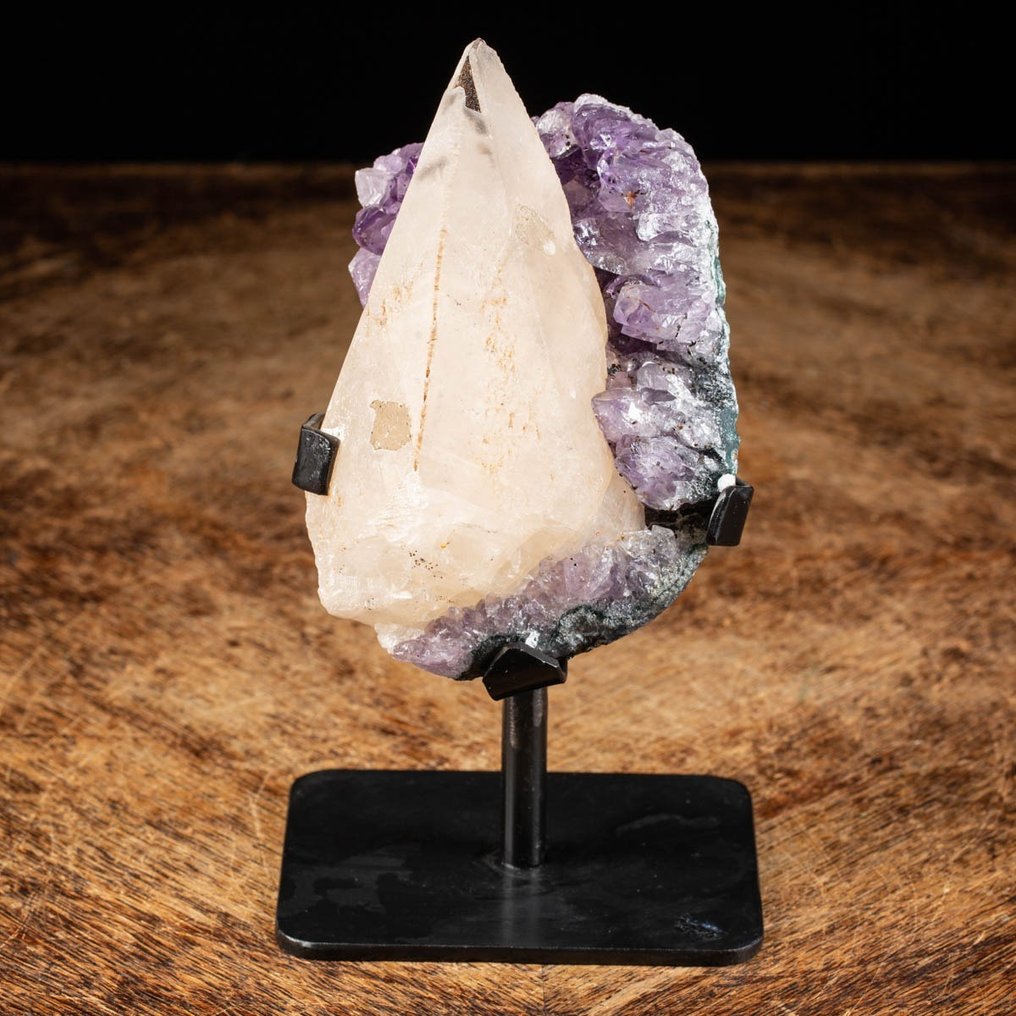 Niezwykłe geminowanie kalcytu na Amethyst Geode - Wysokość: 178 mm - Szerokość: 96 mm- 1239 g #1.2