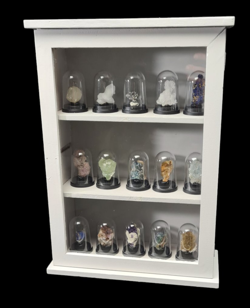 Mixed Crystals starter collection - domed and in display cabinet  - Dioráma - Világ #1.1