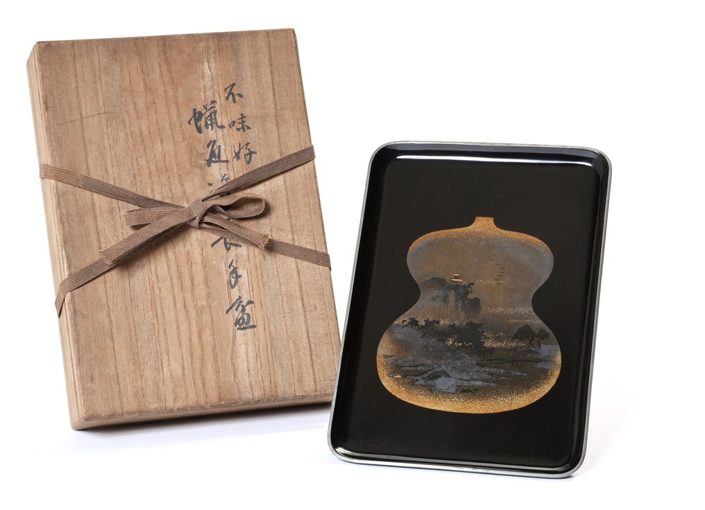 Landscape in Gourd Maki-e Tray by Heian Zohiko 平安象彦 with Original Wooden Box - Tarjotin - Lakattu puu #1.1
