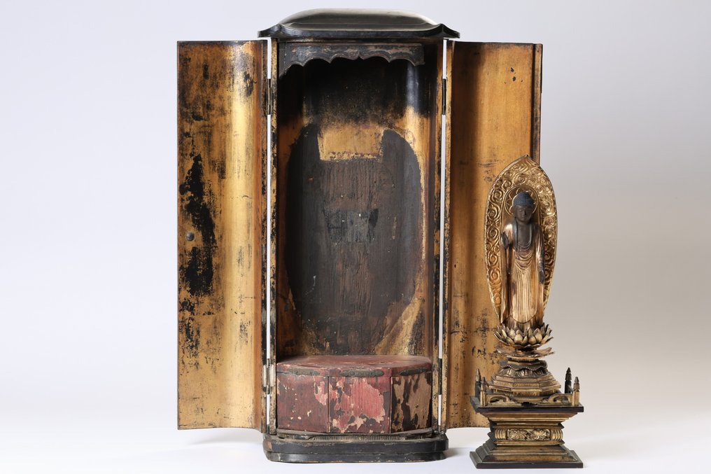 Amida Buddha 阿弥陀如来 Statue with Zushi Altar Cabinet - 雕刻 木 - 日本 - 明治時期（1868-1912） #2.1