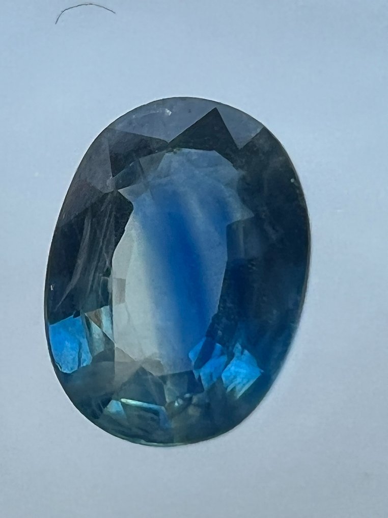 Blue, Green Sapphire  - 0.82 ct - Antwerp Laboratory for Gemstone Testing (ALGT) - Intense Blue (Greenish) #1.2