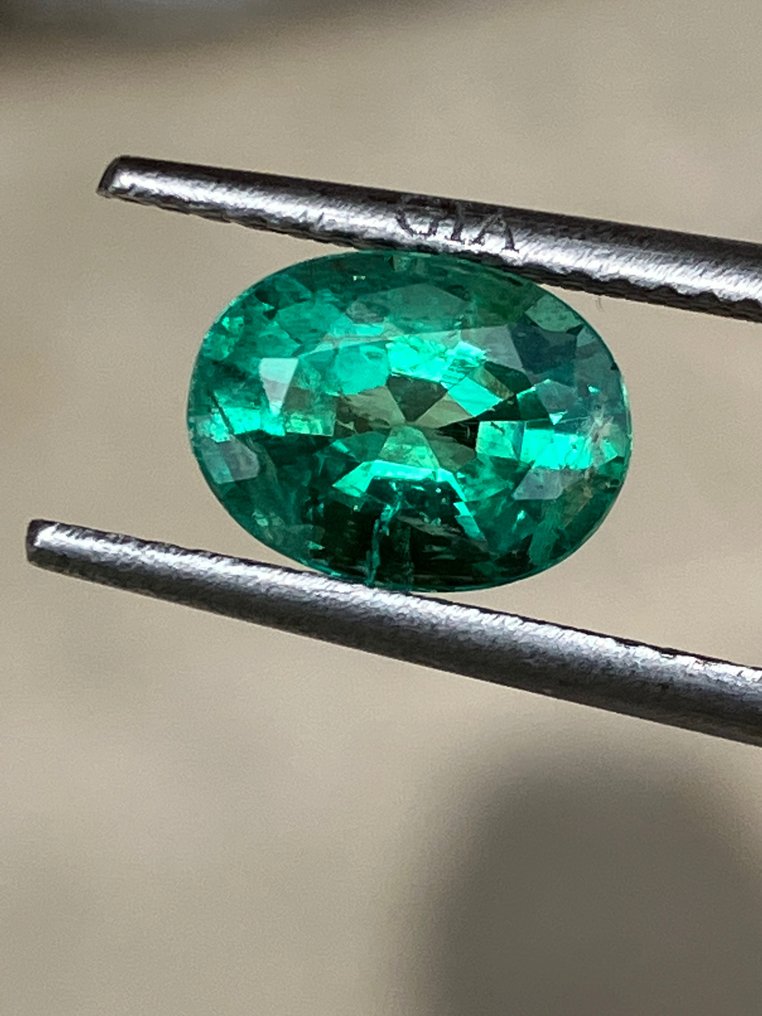 1 pcs Green Emerald - 1.27 ct #1.1