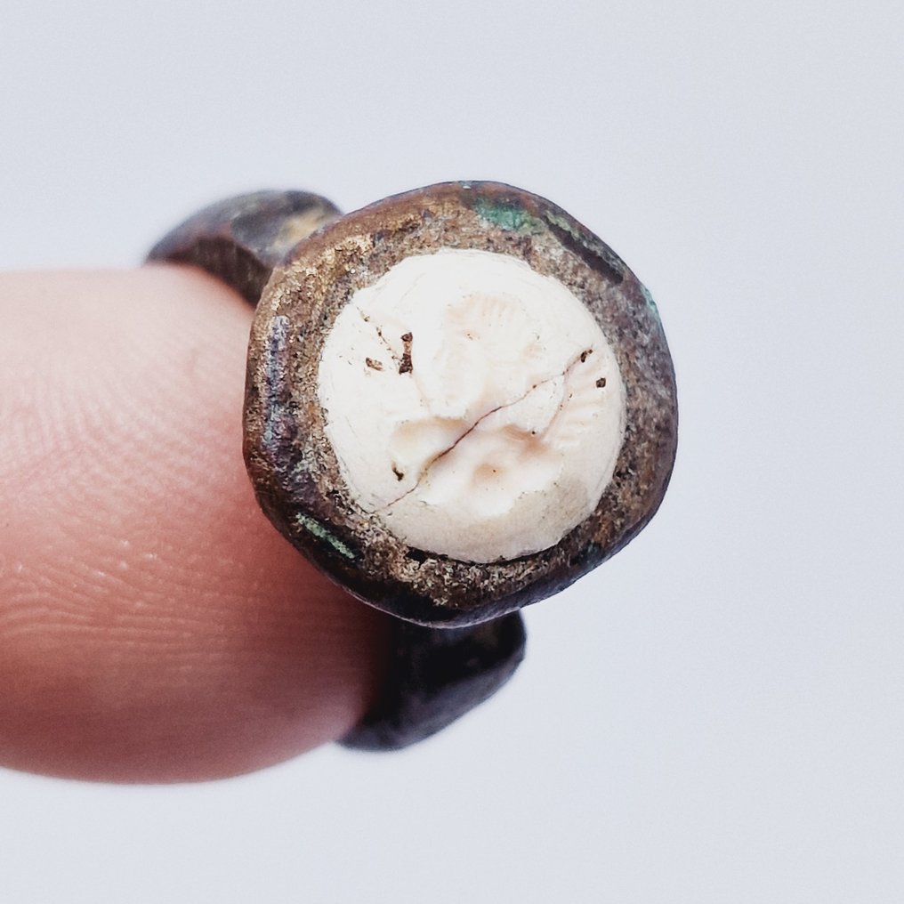 Grieks-Bactrisch Brons en marmer Ring met liniaalhoofd diepdruk - 30 mm #1.1