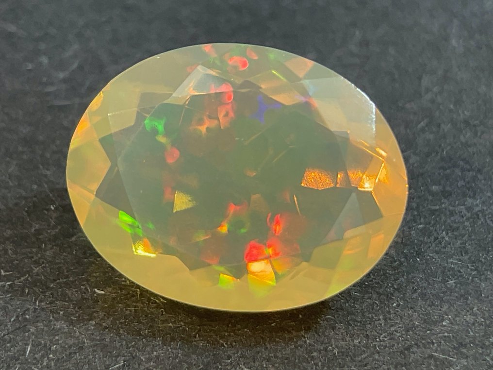 light orange + Play of Color Crystal opal - 2.07 ct #2.2