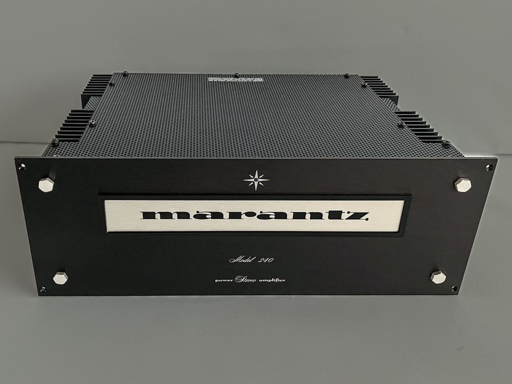 Marantz - Modelo 240 - Edición Negra - Amplificador de potencia de estado sólido #1.1