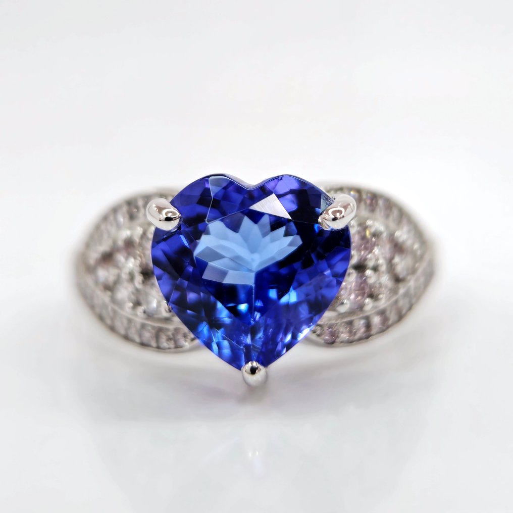 4.05 ct Blue Tanzanite & 0.55 ct N.Fancy Pink Diamond Ring - 4.33 gr - Ring - 14 karat Hvidguld Tanzanit #1.1
