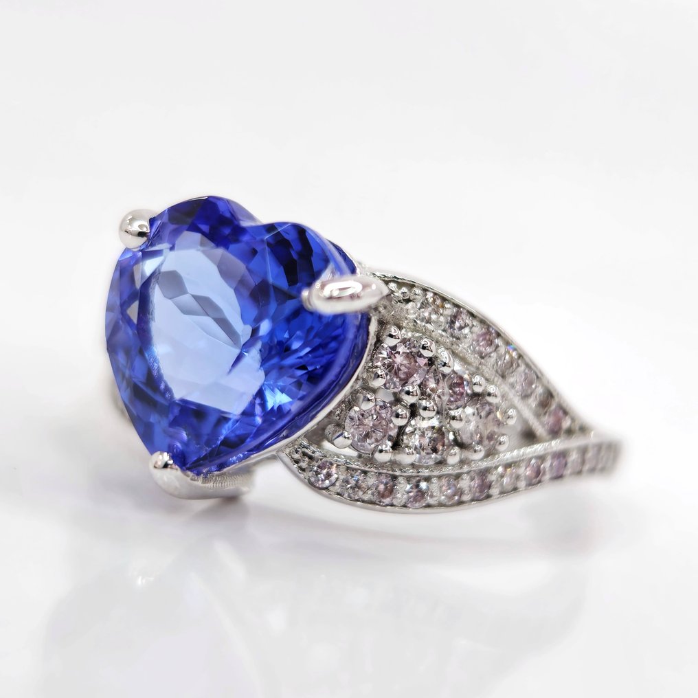 4.05 ct Blue Tanzanite & 0.55 ct N.Fancy Pink Diamond Ring - 4.33 gr - Ring - 14 karat Hvidguld Tanzanit #1.2