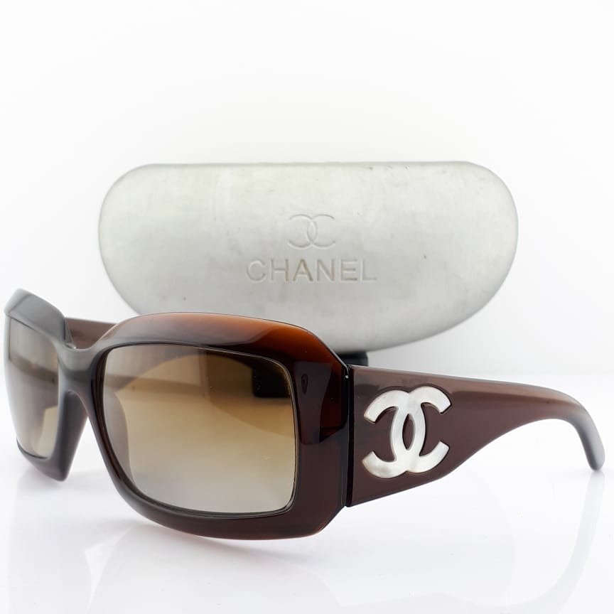 Chanel - Rectangle Brown with Mother of Pearl Chanel Logo Detailed Temples - Gafas de sol #1.1