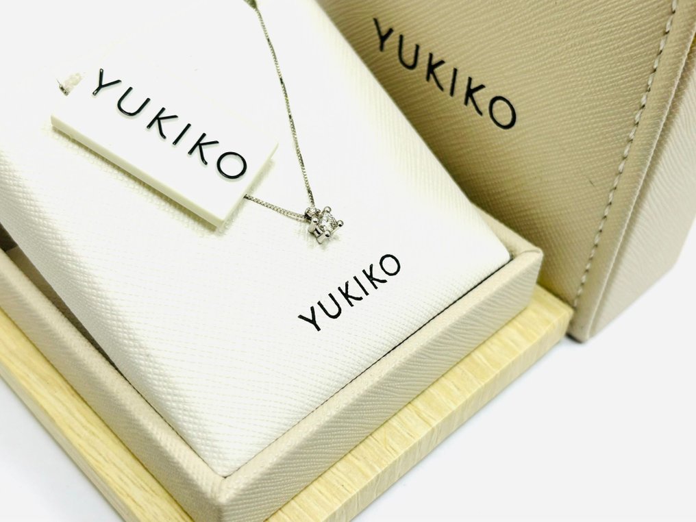 Yukiko - Colar com pingente Ouro branco Diamante  #2.1