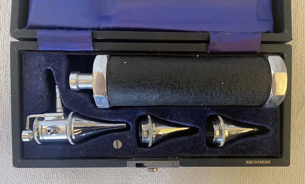 VINTAGE GOWLLANDS AURISCOPE Otoscope MADE IN ENGLAND Medical