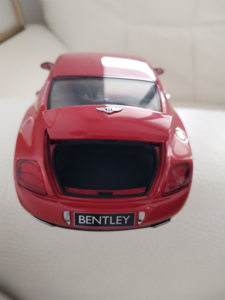 MiniChamps 1:18 - 模型車 -Bentley Continental GT 2008 #2.2