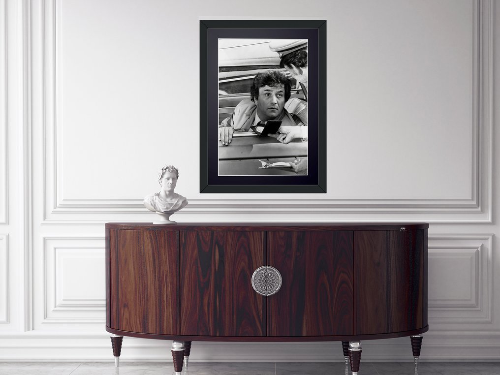 Columbo - Classic TV - Peter Falk as "Inspector Columbo" - Fine Art Photography - Luxury Wooden Framed 70X50 cm - Limited Edition Nr 02 of 30 - Serial ID 17059 - Original Certificate (COA), Hologram - 100% New. Shipping Reduction from 3 items #2.1