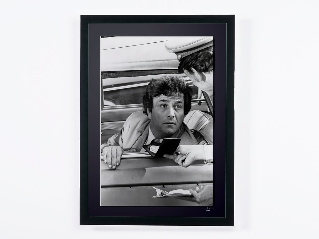 Columbo - Classic TV - Peter Falk as "Inspector Columbo" - Fine Art Photography - Luxury Wooden Framed 70X50 cm - Limited Edition Nr 02 of 30 - Serial ID 17059 - Original Certificate (COA), Hologram - 100% New. Shipping Reduction from 3 items #1.0