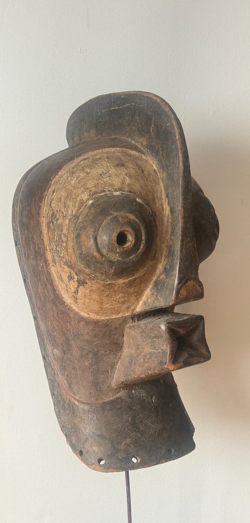 Maska Songye’a - drewno, kaolin - Demokratyczna Republika Konga - Nieznany #1.1