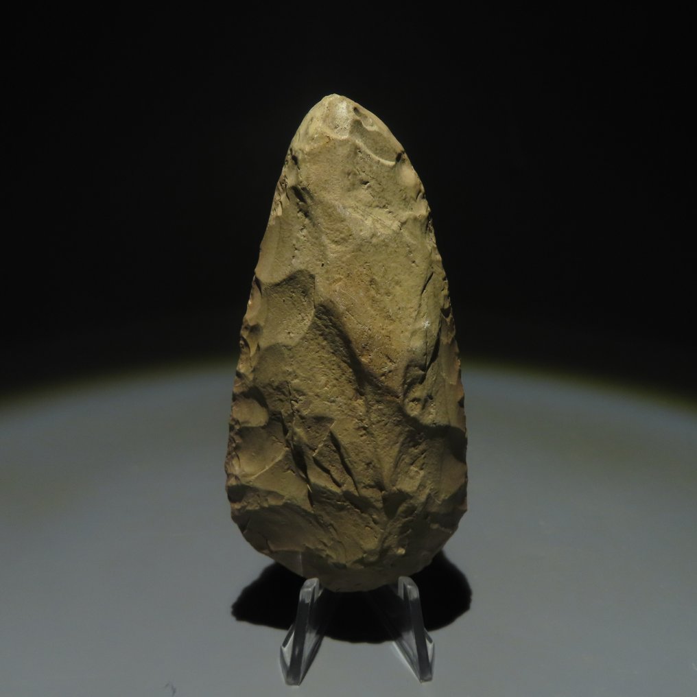 新石器时代 石头 工具。公元前 3000-2000 年。 8.3 厘米长。  (没有保留价) #1.1