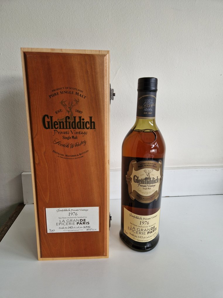 Glenfiddich 1976 - La Grande Epicerie Paris cask no. 16392 - Original bottling  - 70cl #1.1