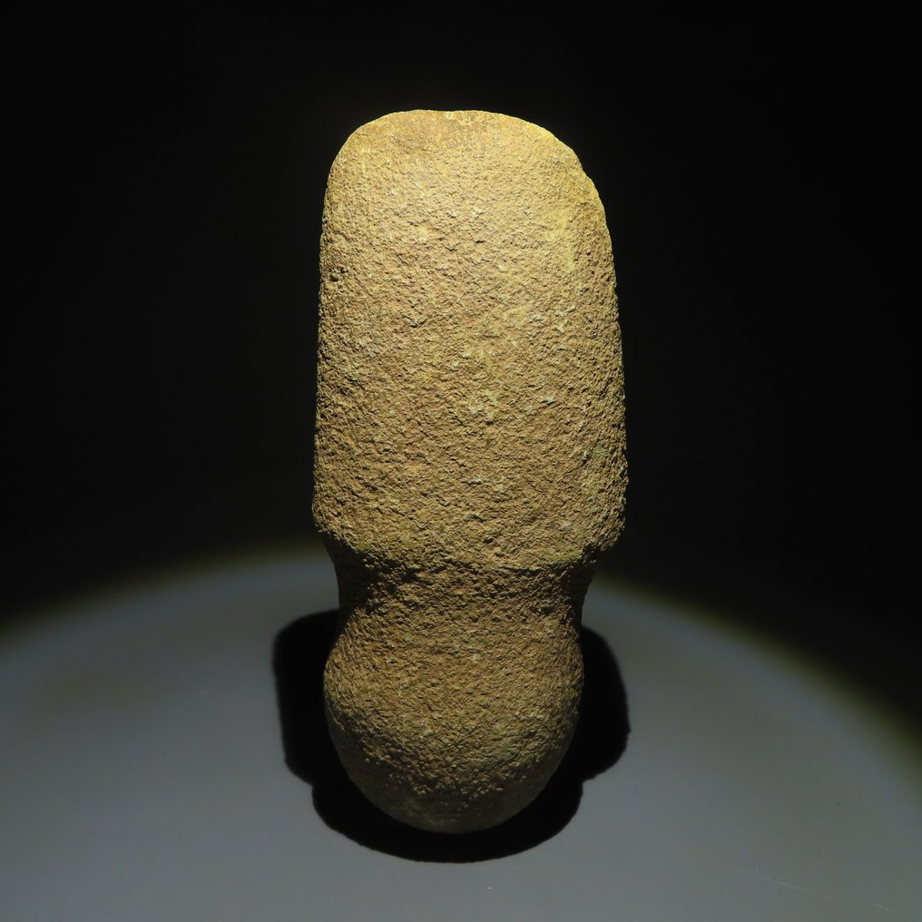 新石器時代 石 工具。西元前 3000-1500 年。 18.5 公分長。 #1.1