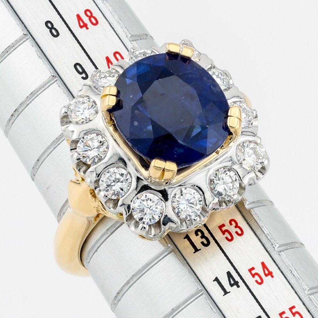 (GIA Certified) - Sapphire 5.45 Cts - (Diamond) 0.87 Cts (12) Pcs - Ring Gelbgold, Weißgold #2.1