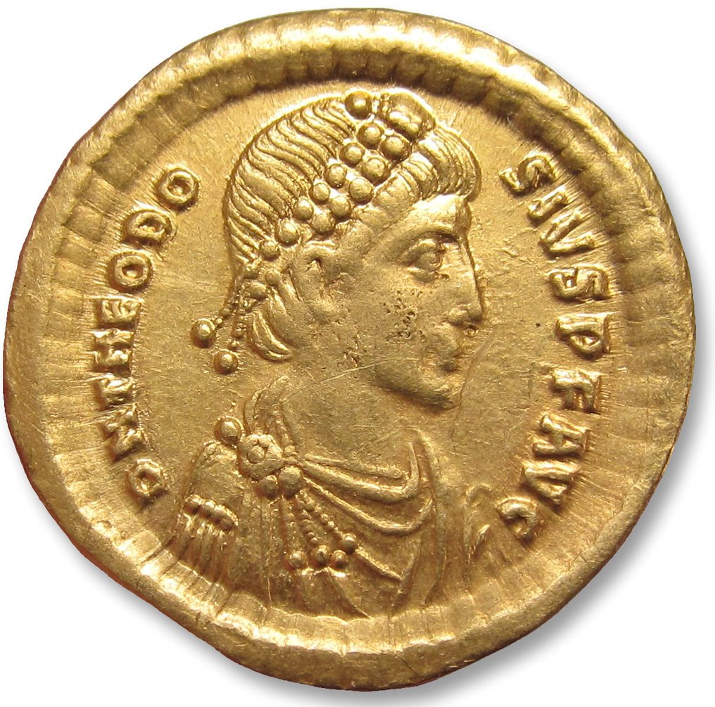 Império Romano. Teodósio I (379-395 d.C.). Solidus Constantinople mint, 1st officina 388-392 A.D. - VOT / X / MVLT / XV on shield - #1.1