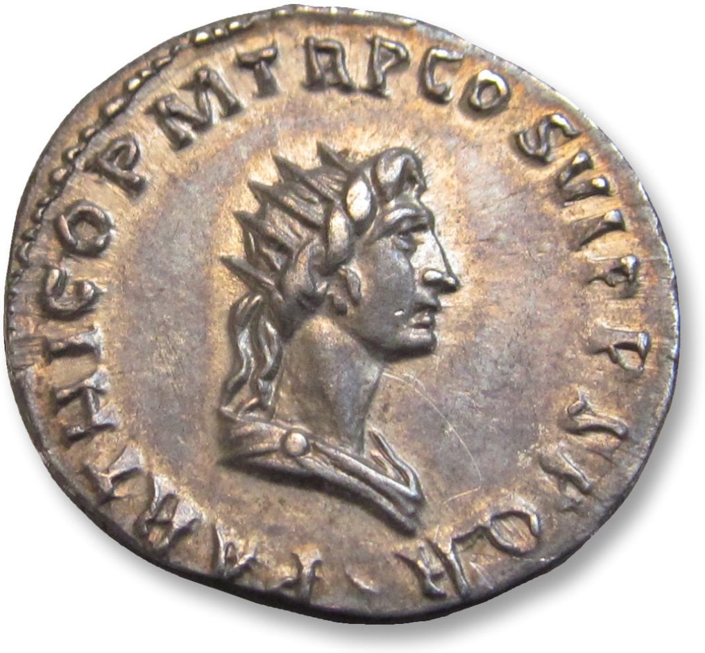 Império Romano. Trajano (98-117 d.C.). Denarius Rome mint 116-117 A.D. - Bust of Sol reverse - beautiful toning #1.1
