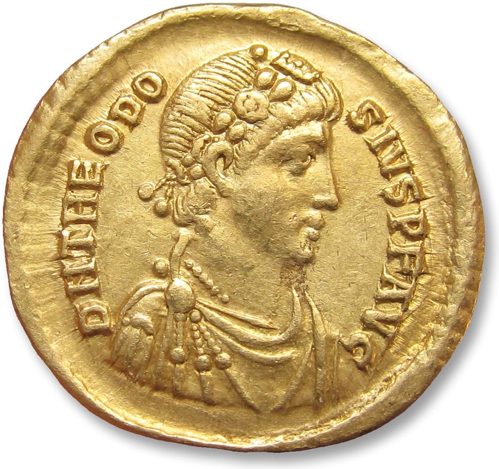 Impreiu Roman. Teodosie I (AD 379-395). Solidus Constantinople mint, 1st officina 388-392 A.D. - VOT / X / MVLT / XV on shield - #1.1