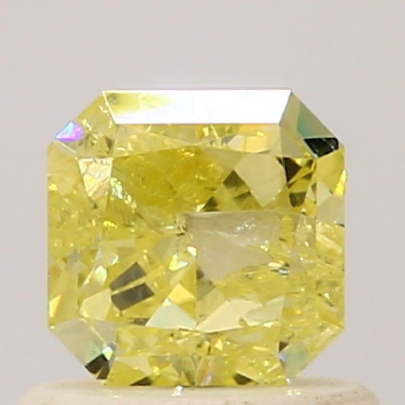 1 pcs Diamond  (Natural coloured)  - 0.71 ct - Square - Fancy Yellow - Not specified in lab report - Gemological Institute of America (GIA) #1.1