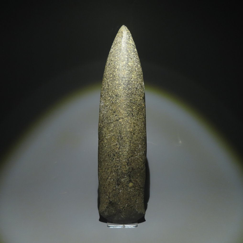 Neolittisk Stein Verktøy. 3000-1500 f.Kr. 26,5 cm L. #1.1