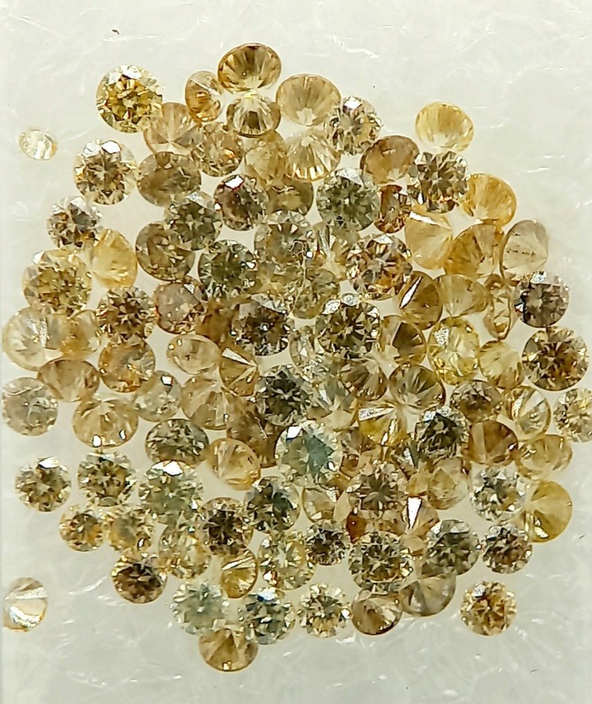 105 pcs Diamanten - 1.73 ct - Brillant - Fancy bräunlich- gelb - I1, VS1 #2.1