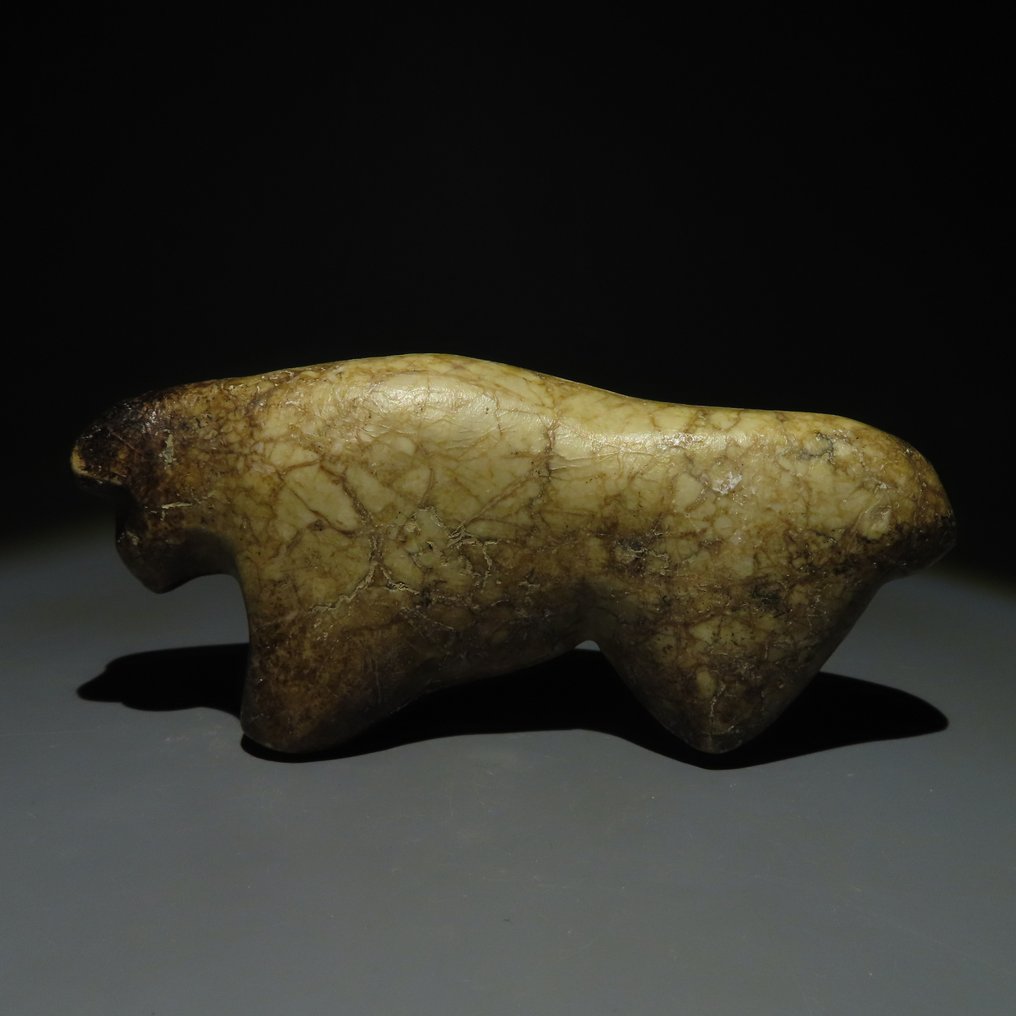 Neolitico Pietra Figura del toro. 13,5 cm L. 3000-1500 a.C.  (Senza Prezzo di Riserva) #1.2