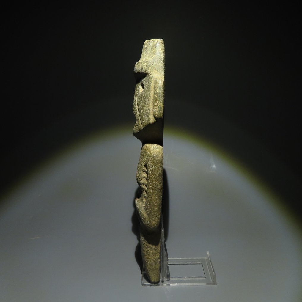 Mezcala, Estado de Guerrero, Mexikó Kő Antropomorf bálvány. Kr.e. 300-100. 22 cm magas. Spanyol kiviteli engedély. #2.1