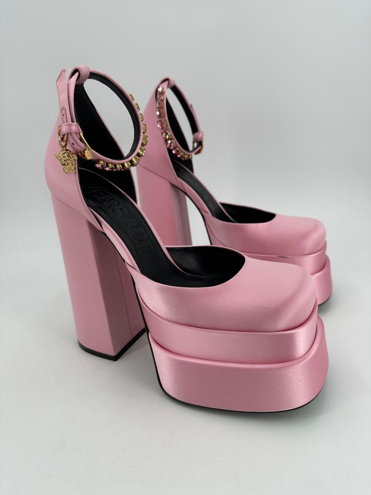 Versace - Escarpin - Taille : Shoes / EU 38.5 #1.1