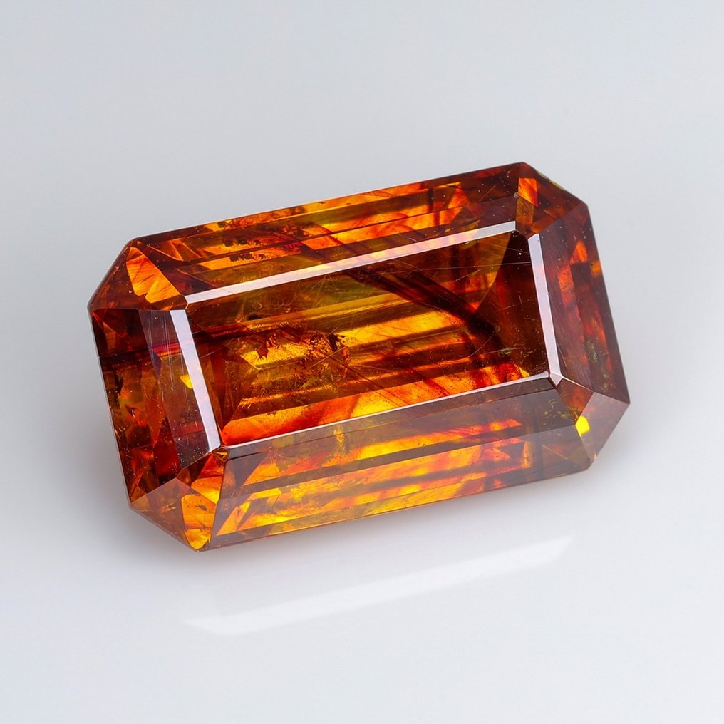 没有保留价 - 1 pcs  橙色 闪锌矿  - 8.64 ct - 国际宝石研究院（IGI） - 616489938 #2.1