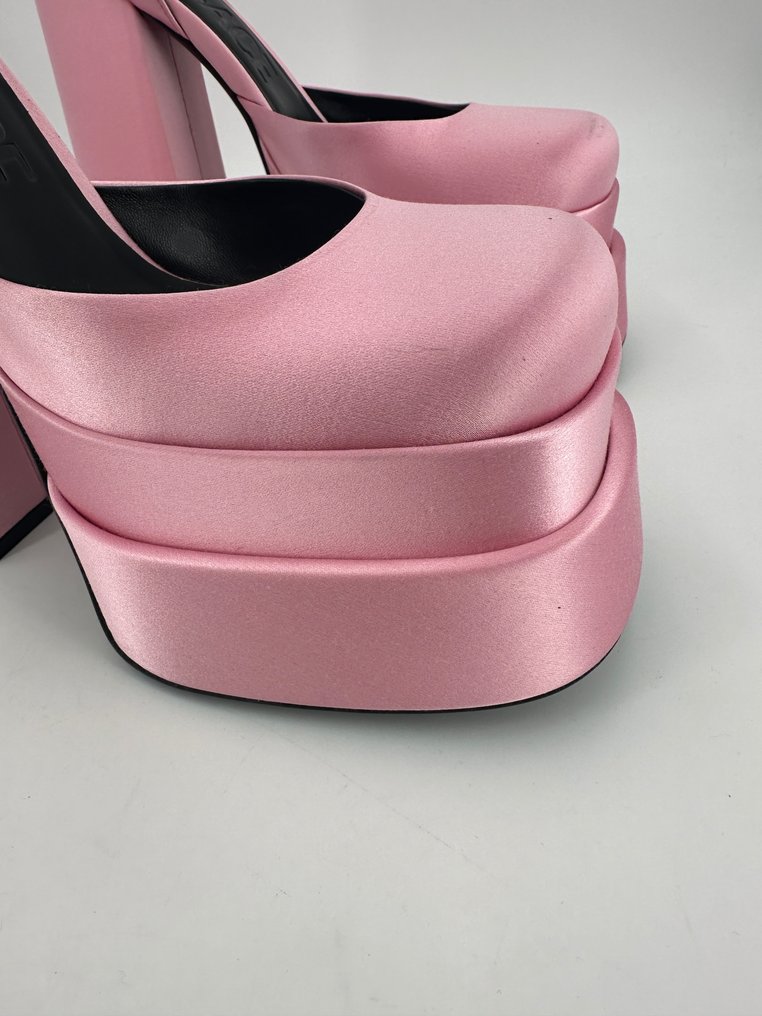 Versace - Escarpin - Taille : Shoes / EU 38.5 #1.2