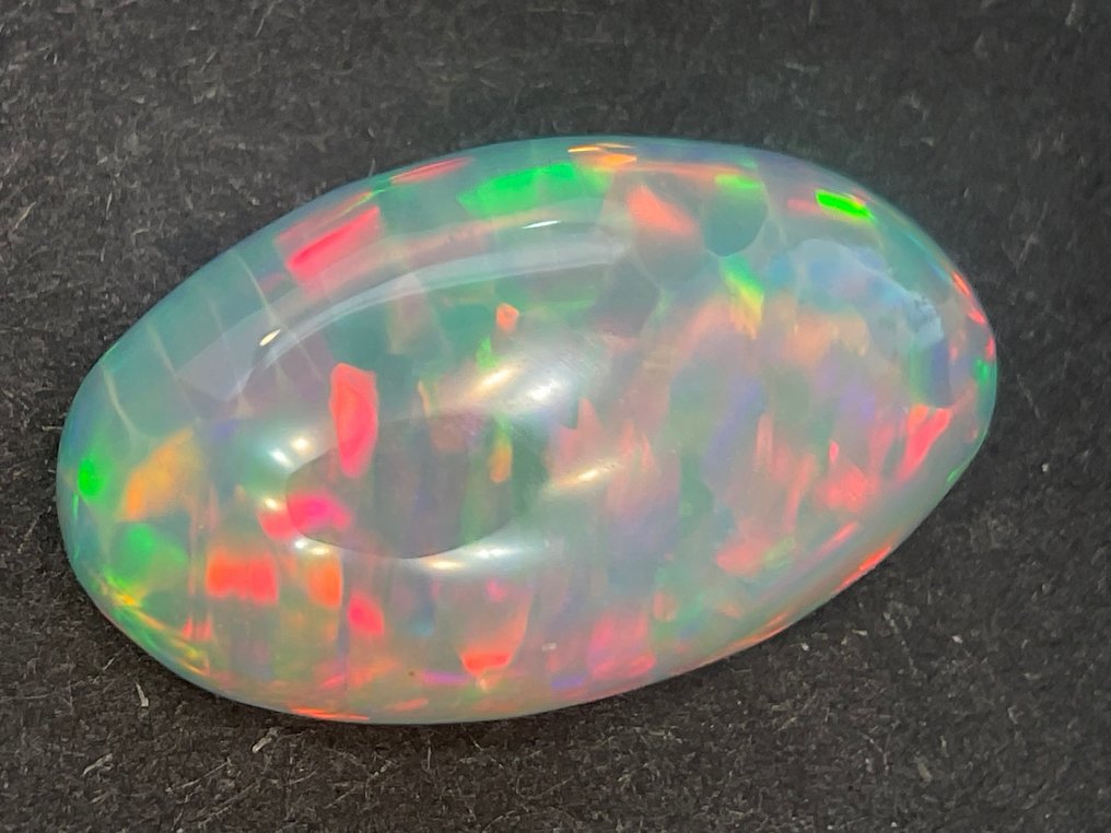 Fin fargekvalitet + hvit + fargespill (levende) krystall opal - 3.28 ct #2.2