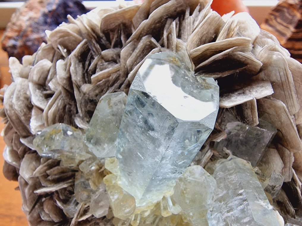 Aquamarine Druze - Height: 175 mm - Width: 130 mm- 1795 g - (1) #2.1