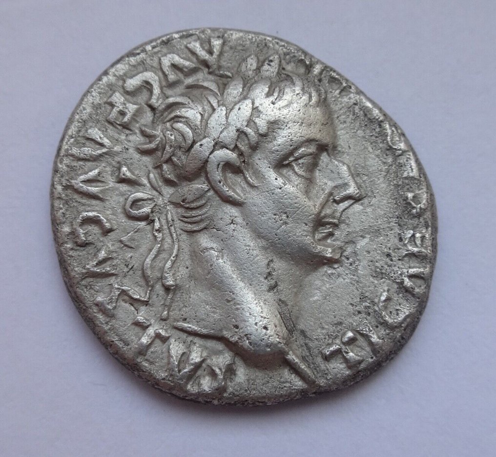Império Romano. Tiberius. AD 14-37.  "Tribute Penny" type. Denarius Rome mint. #1.1