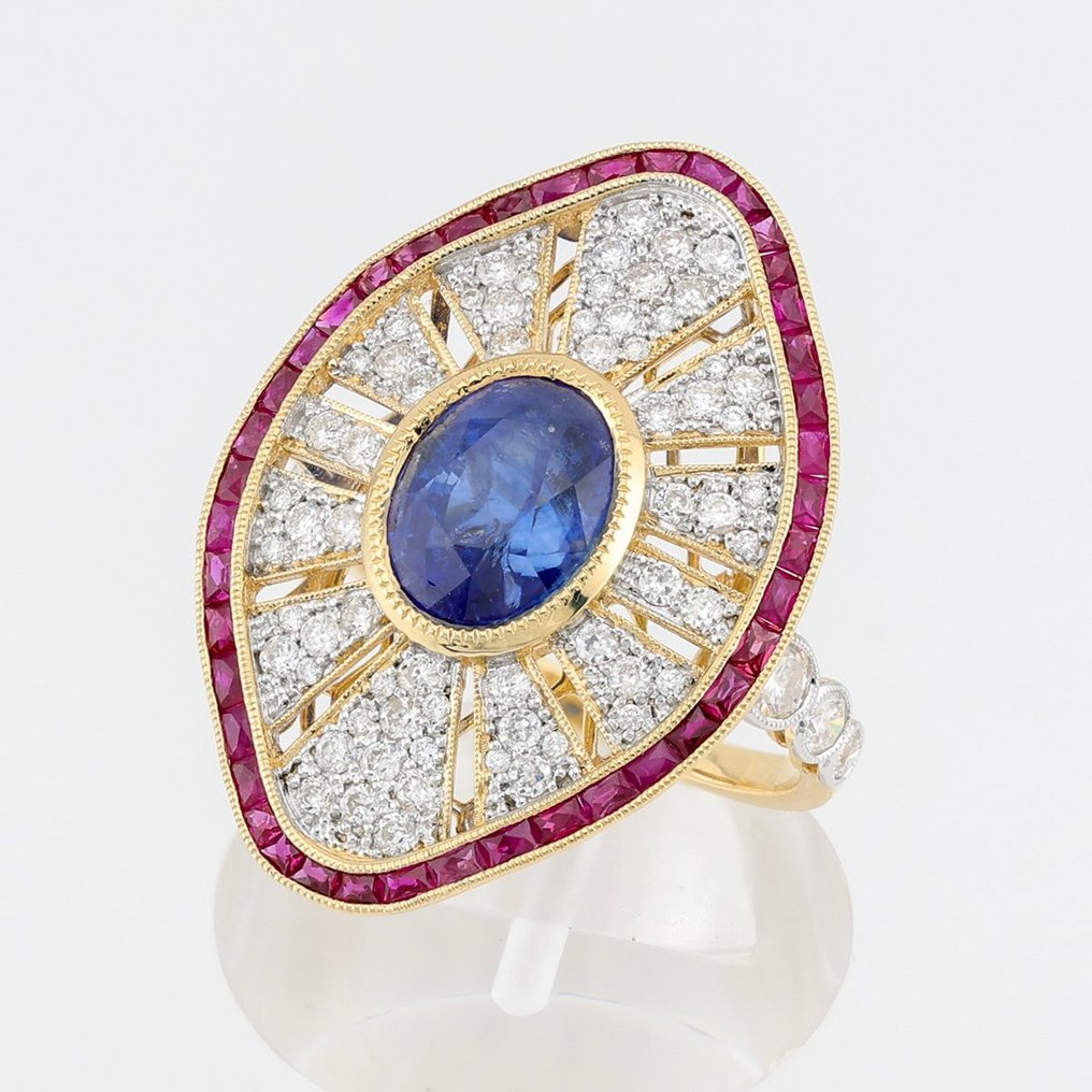 (GIA Certified) - Sapphire 4.73 Cts, Ruby & Diamond Combo Art French Carre Cut - Anello - 18 carati Oro giallo #1.2